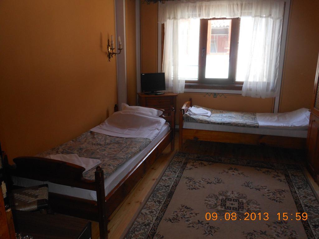 Family Hotel Kalina Koprivshtitsa Room photo